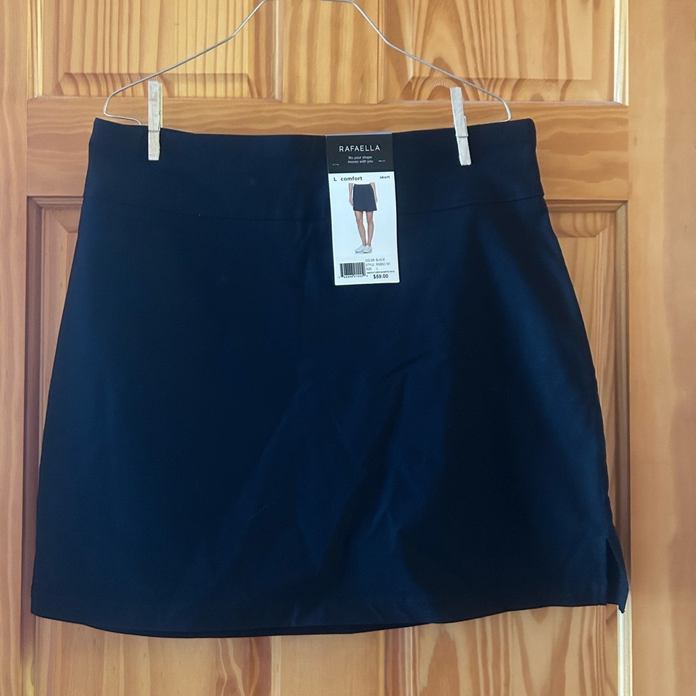 Rafaella Women's Black Comfort Skort